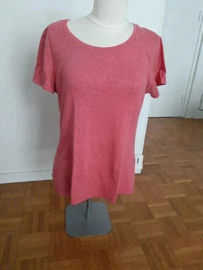 T-shirt rose M neuf decathlon