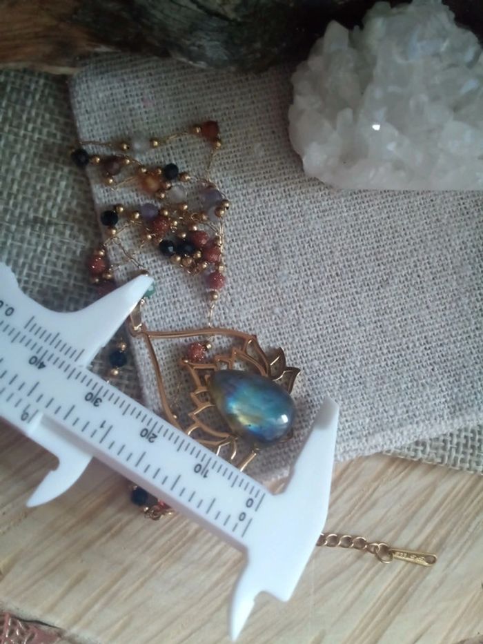 Collier fleur de lotus et multiples pierres semi précieuses - photo numéro 7