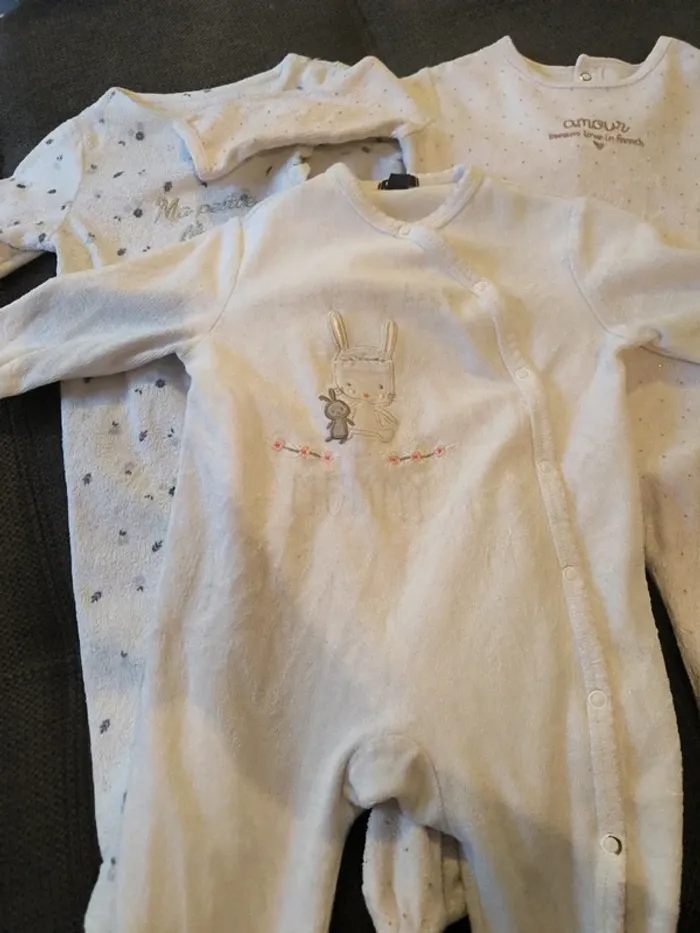 4 pyjamas - photo numéro 4