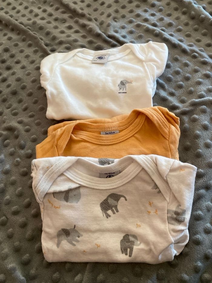 Lot 3 bodies 3 mois