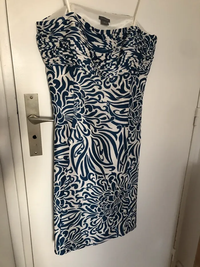 Robe en soie avec protection