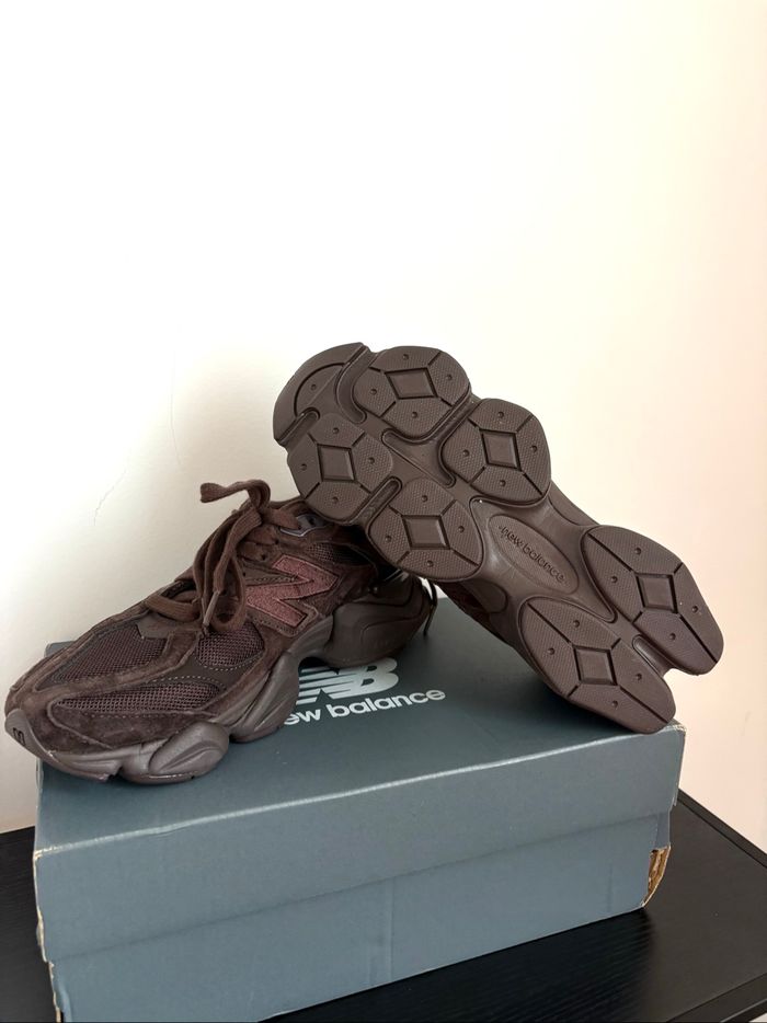 New Balance 9060 Full Brown / Marron - photo numéro 4