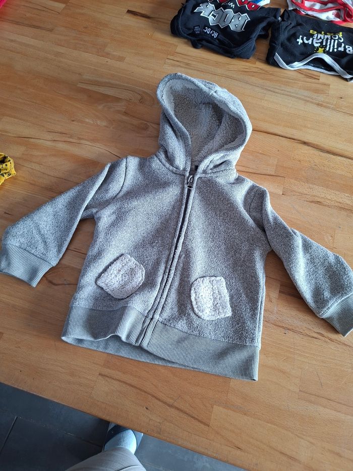gilet a capuche - photo numéro 3