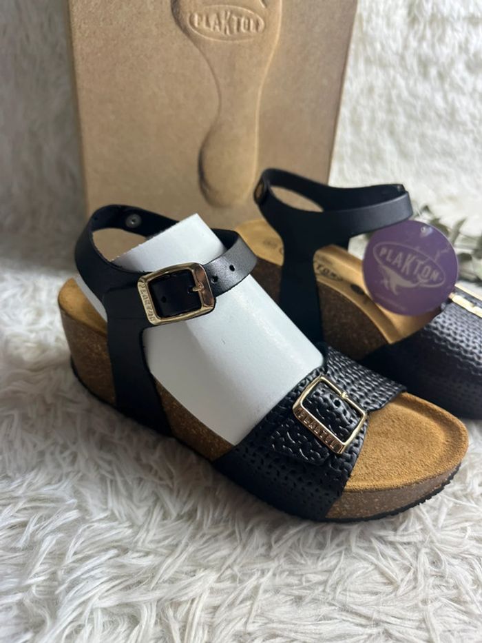 Paire de sandales compensées Plakton taille 37 - photo numéro 2