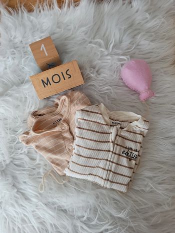 Lot 2 pyjama leger Kiabi 1 mois