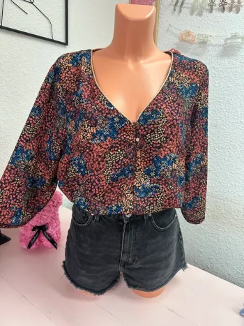 Blouse manches mi longues fleurie taille 50