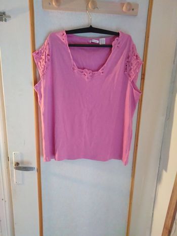 T-shirt manches courtes rose taille 50/52