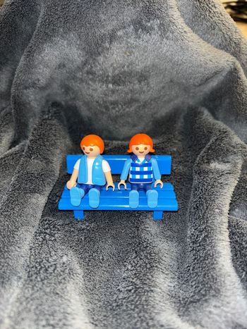 Lot de 2 playmobil roux et rousse avec petit banc geobra 1992