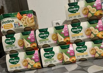 Petits pots bébé compote de fruits