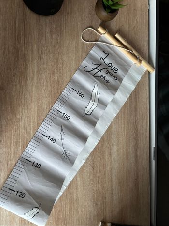 Toise ruban de croissance enfant mesure accroche mural