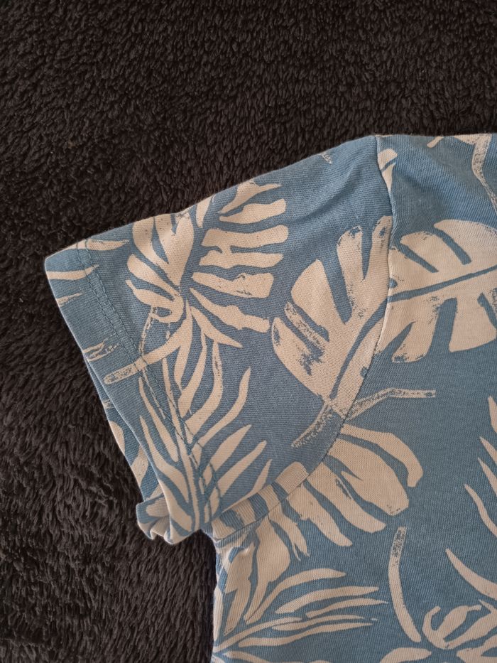 T Shirt Enfant Motifs Feuilles 🌿 - Taille 3-4 Ans / H&M - photo numéro 4