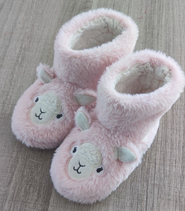 Chaussons roses fille pointure 26/27, chausson mouton