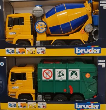 Camion bruder et camion poubelle neuf bruder