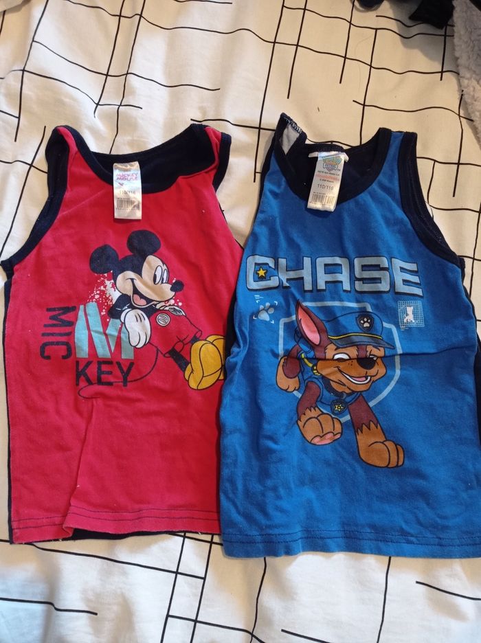 Lot de deux débardeurs