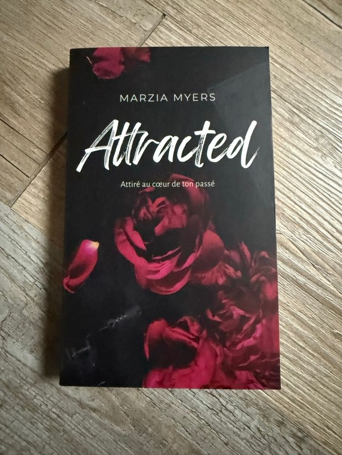 Attracted format poche