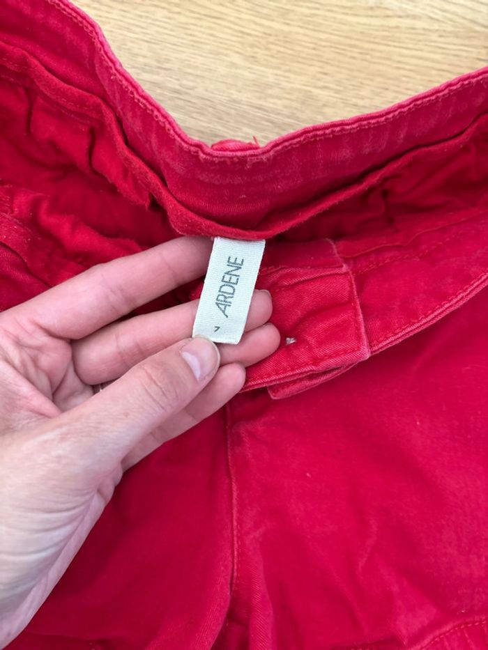 Short rouge taille 38/40 - photo numéro 2