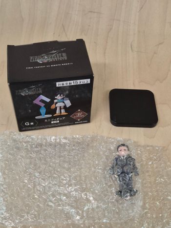 Figurine polygones Final Fantasy VII : Tseng