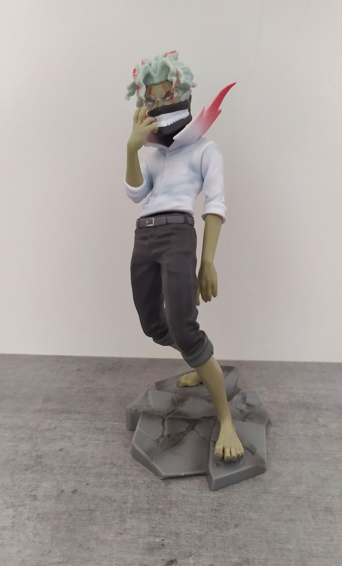 Figurine Dandadan Ken Takakura Okarun