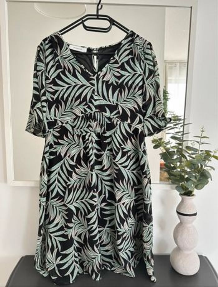 Robe promod 36 neuve noire imprimé tropical vert - photo numéro 1