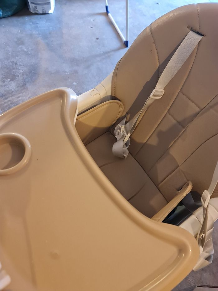 Chaise haute - photo numéro 2