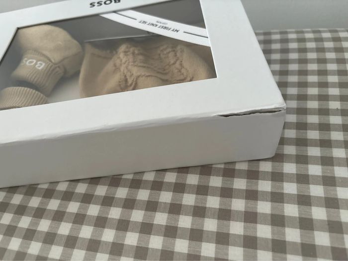 Coffret naissance 1 mois bébé garçon BOSS - photo numéro 10