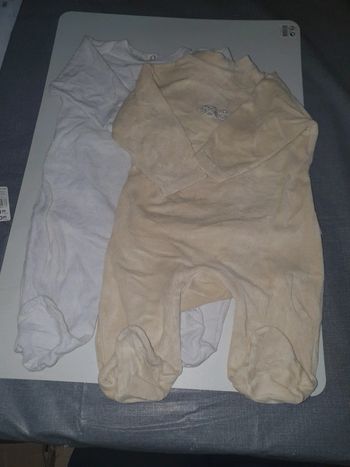 Lot 2 pyjamas