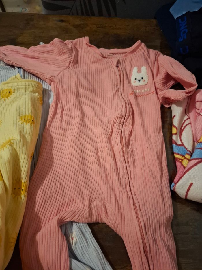 Pyjamas leger - photo numéro 3