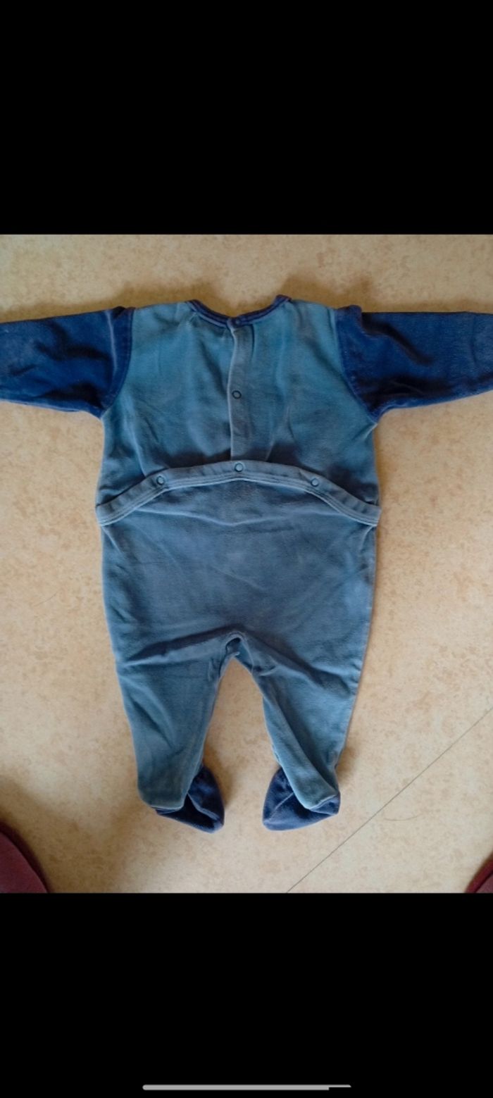 Lot de 3 pyjamas taille 6 mois - photo numéro 3