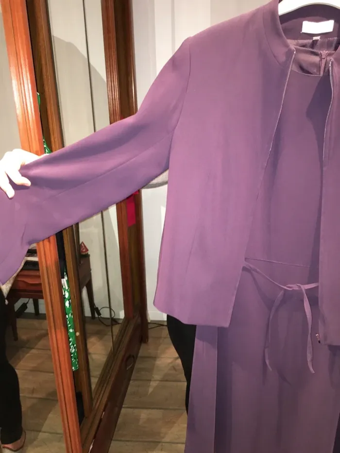 Ensemble robe et veste violet