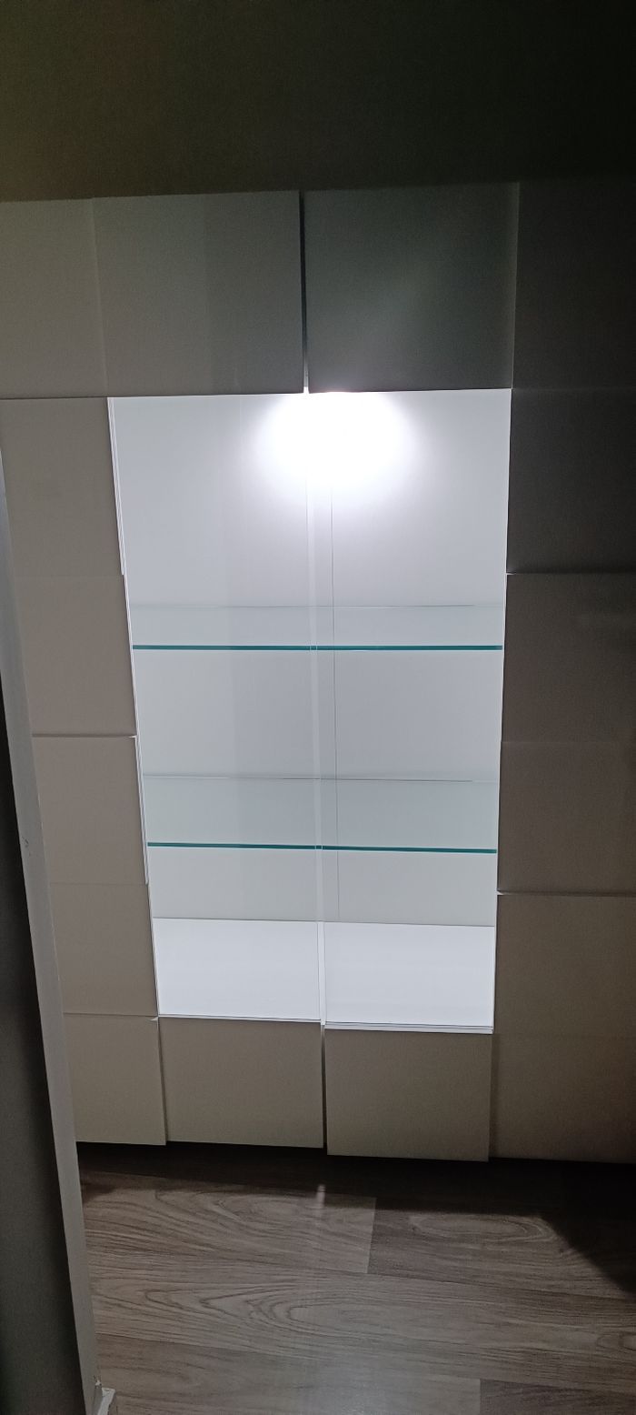 Vaisellier/vitrine led blanc