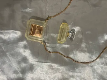 Cache AirPods