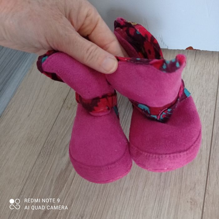 Chaussons roses bébé - photo numéro 5