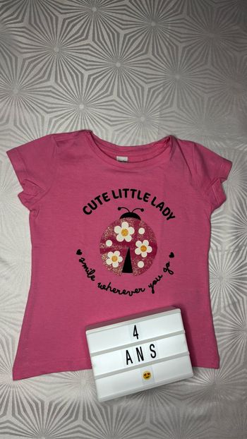 Tee-shirt manches courtes fille 4 ans