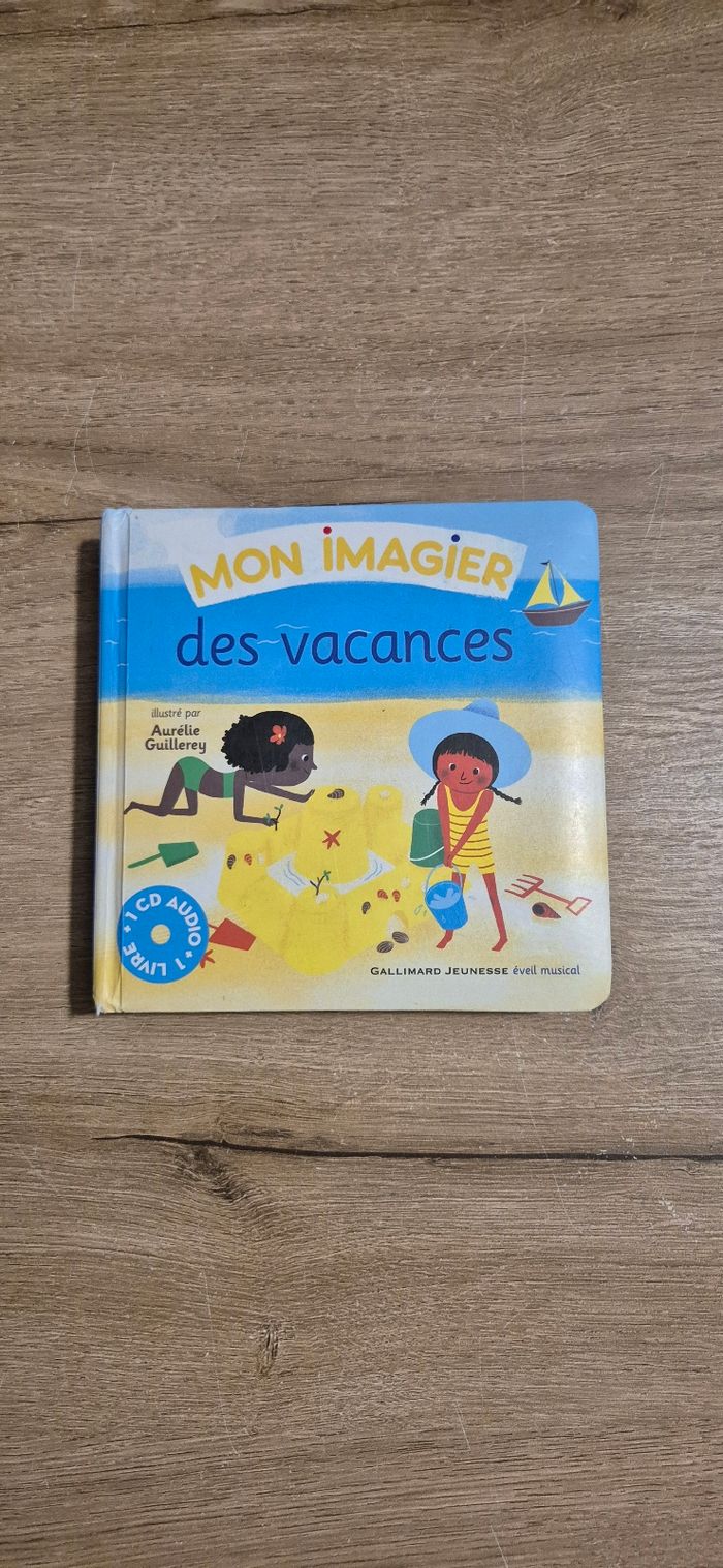 Gros livre imagier des vacances