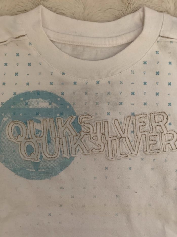 Tee shirt taille 4-5 ans QuickSilver neuf sans étiquette - photo numéro 2