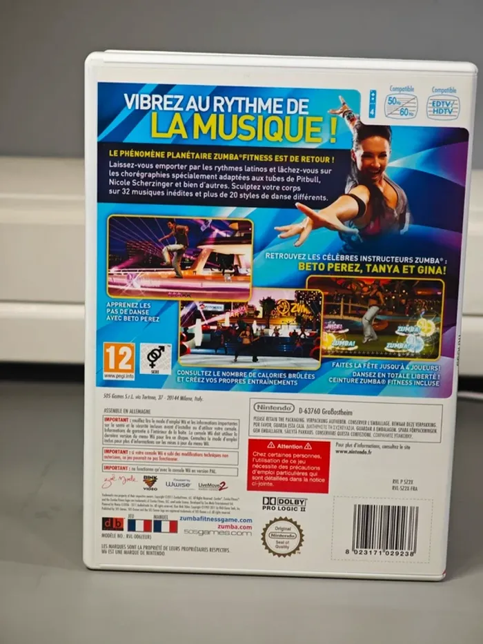 Jeu Nintendo Wii : Zumba Fitness avec ceinture et coffret - photo numéro 3