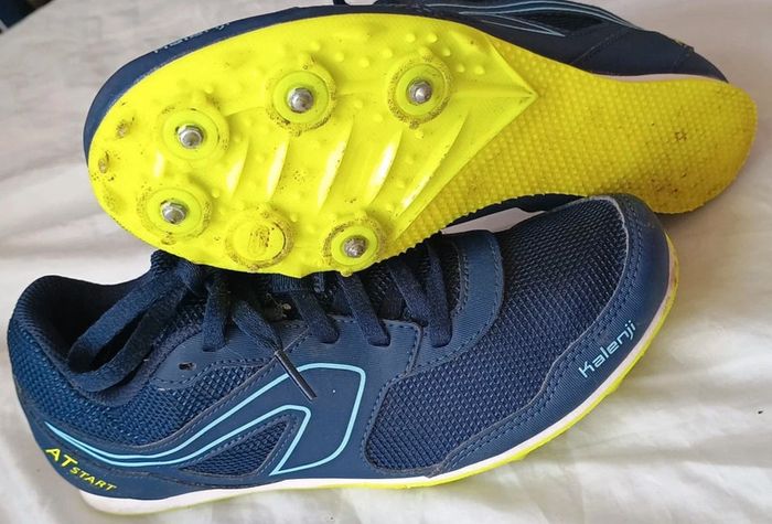 Baskets chaussures de foot taille 37 - photo numéro 2