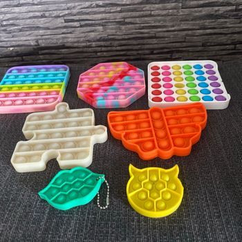 Lot 7 pop it plusieurs tailles