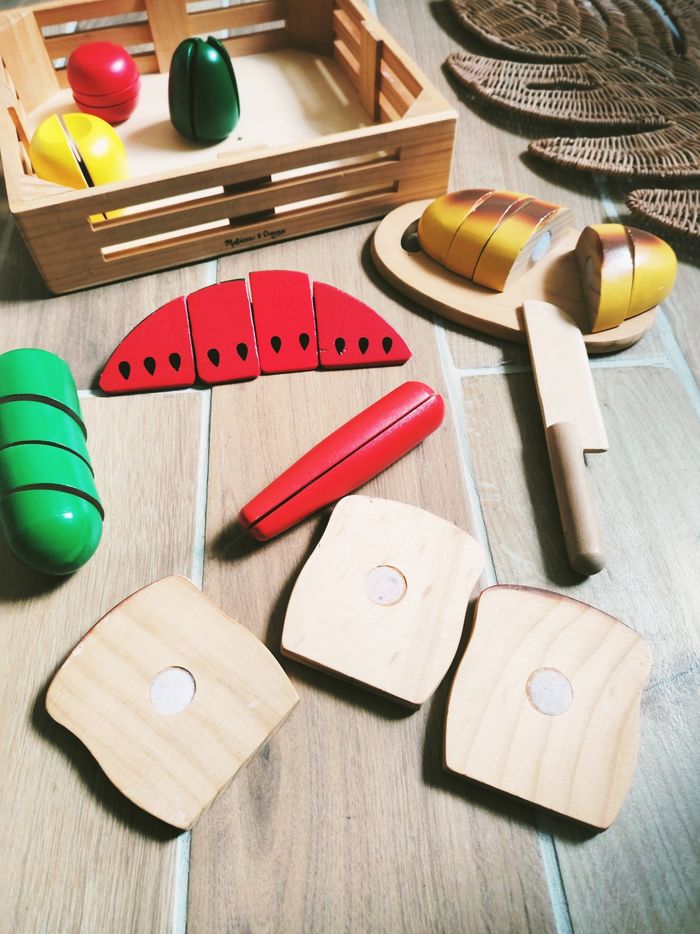 🥖Dinette grande cagette aliments divers fruits légumes à scratch en bois marque Melissa et Doug - photo numéro 3