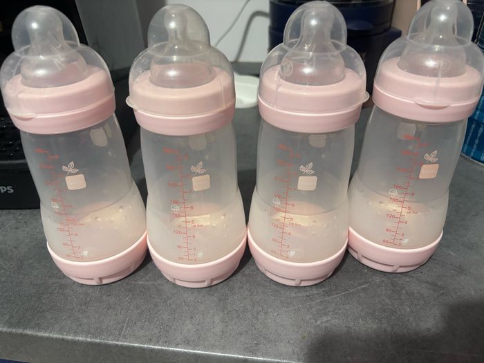 Lot de 4 biberons MAM - photo numéro 2