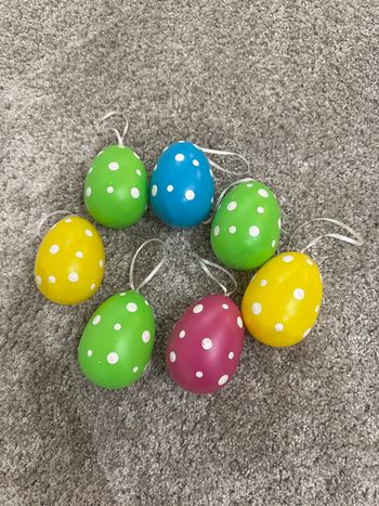 Lot de 7 œufs de Pâques à suspendre 