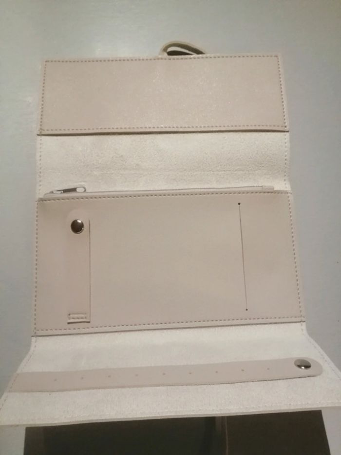 🌸Pochette porte monnaie beige pour soirée Neuve 🌸 - photo numéro 2