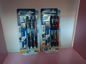 2 lots différents de 3 Stylos chacun et 3 recharges chacun pilot fixion édition limité one pièce