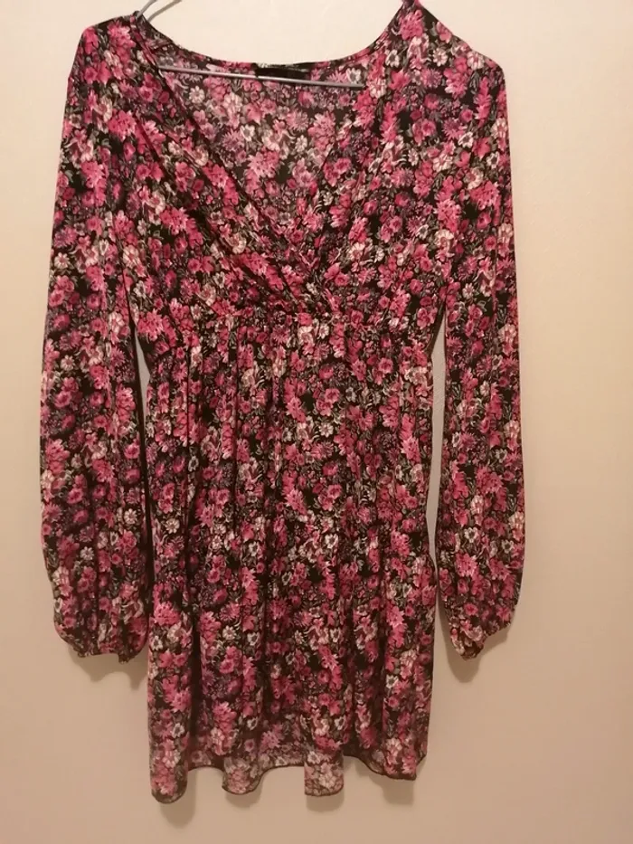 Robe fleurie cœur croisé taille 36