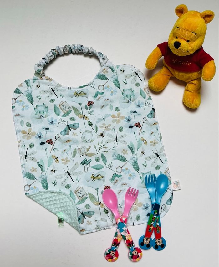 Bavoir élastique 36X30 papillons