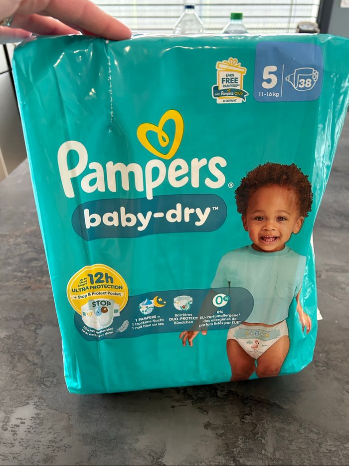 Pampers baby dry taille 5