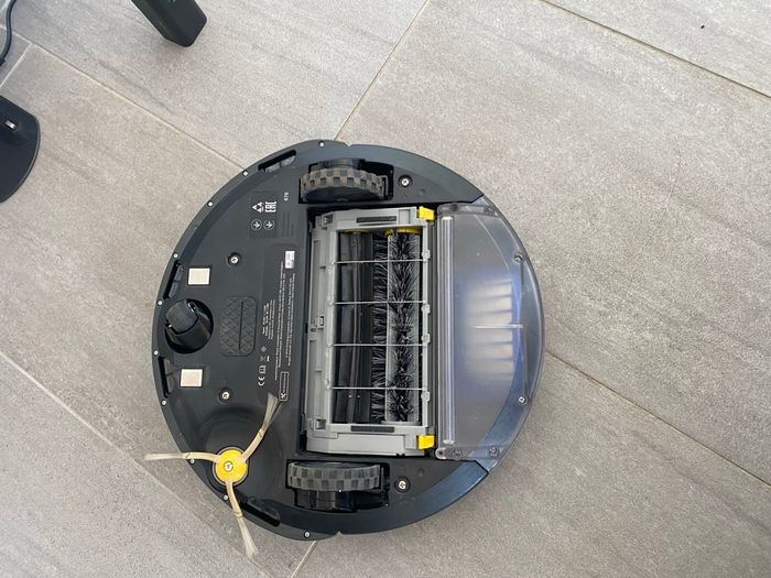 Aspirateur robot connecté roomba irobot 676 - photo numéro 3