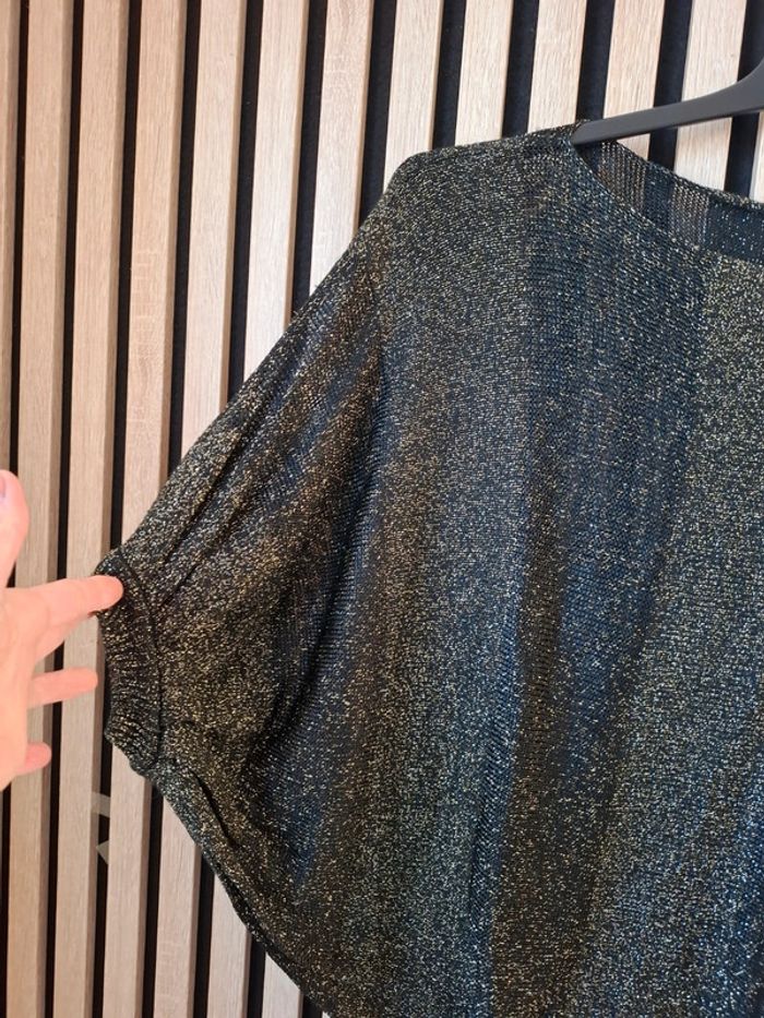 Haut noir fils dorés manches chauves souris T unique - photo numéro 3