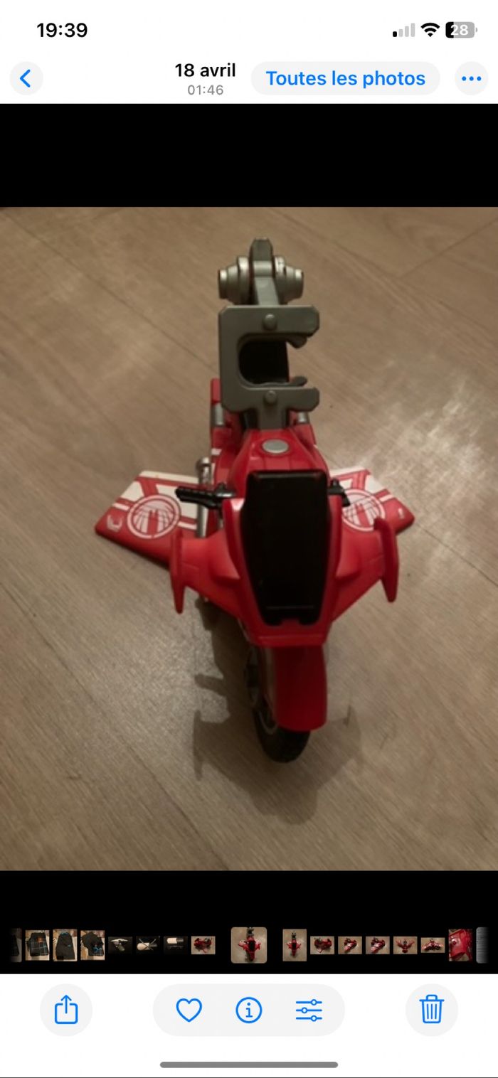 Transformer moto power ranger rouge - photo numéro 2