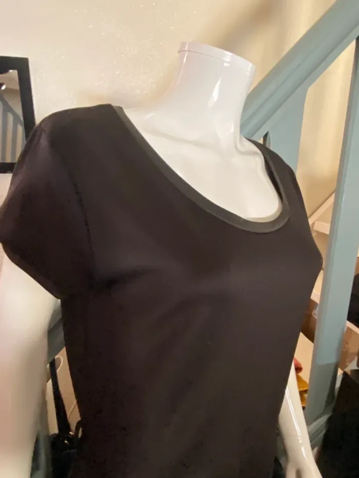 ref 734 Robe femme petite robe noire t 44 - photo numéro 3